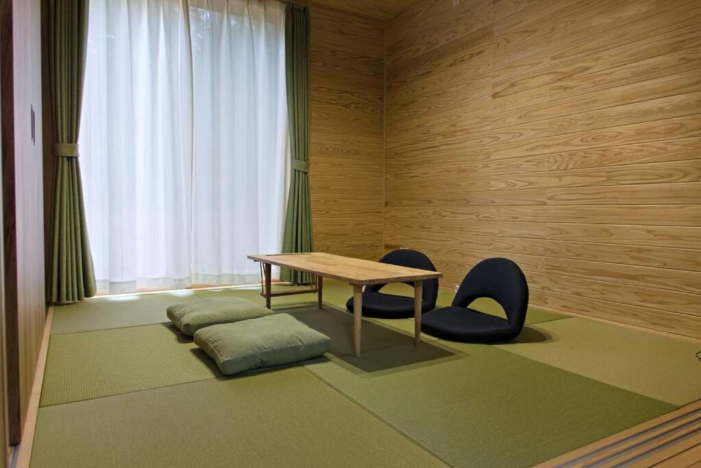 Hinoki No Ie - With Natural Hot Spring In A Cypress Bathtub Chalet Shika
